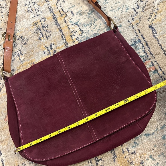 Rare Coach crossbody messenger bag purple nubuck leather w/camel leather strap - Picture 9 of 12